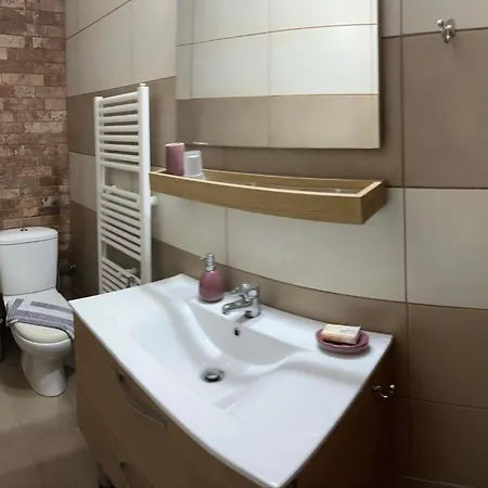 πετρινη κατοικια Apartament